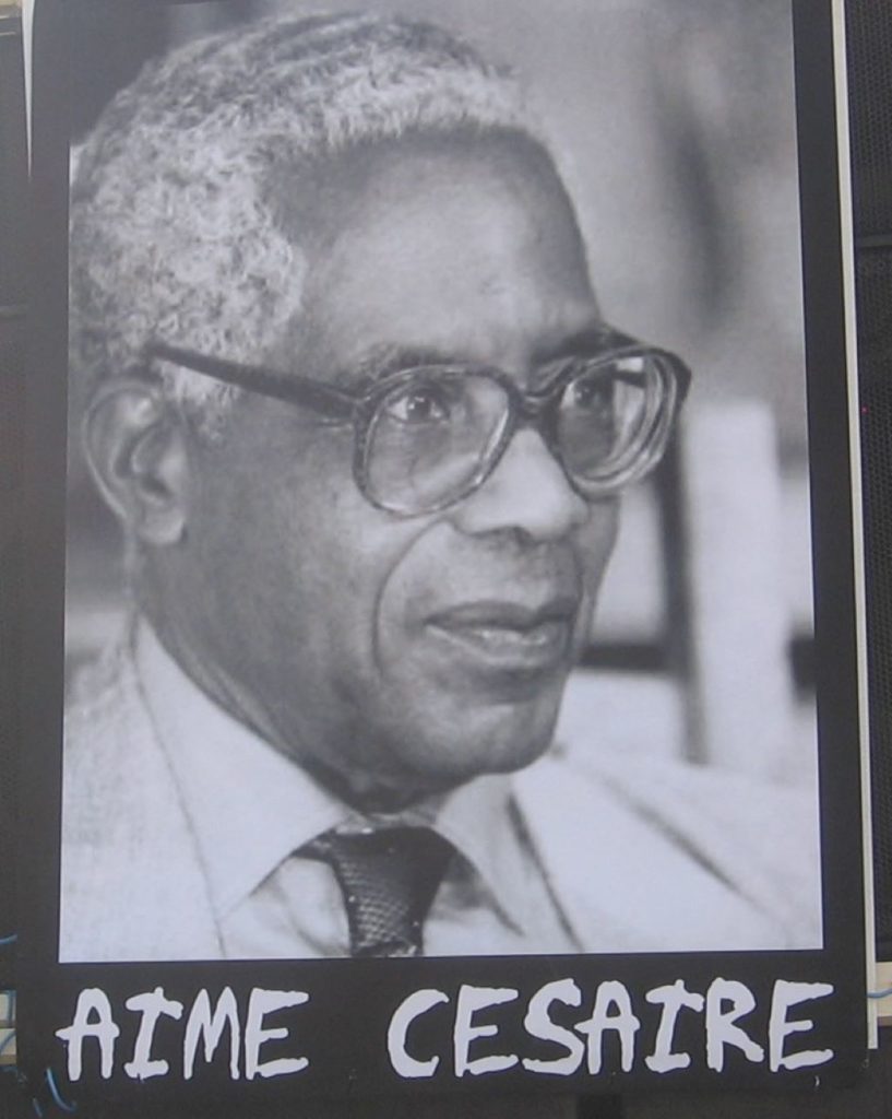 Aimé Césaire est élu maire de Fort-de-France en 1945 et le restera durant cinquante-six années consécutives, jusqu’en 2001. Photo mise à disposition selon la licence Creative Commons