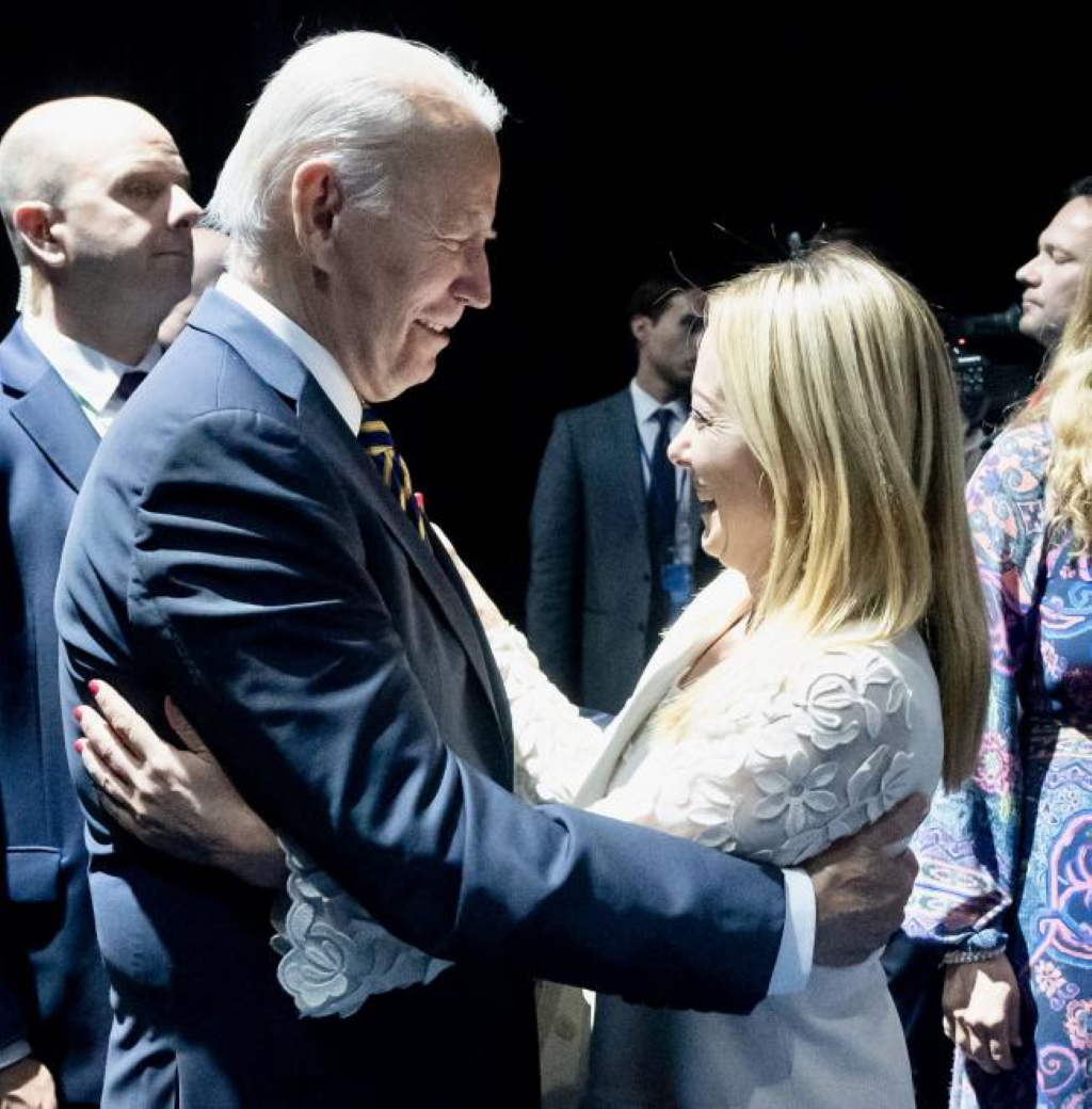 Georgia Meloni avec Joe Biden : du souverainisme à l'atlantisme